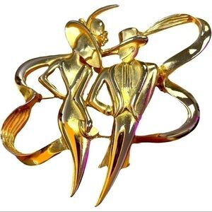 𝅺J.J. Brooch, Dressed up couple, vintage, 1980’s or 1990’s, Excellent condition